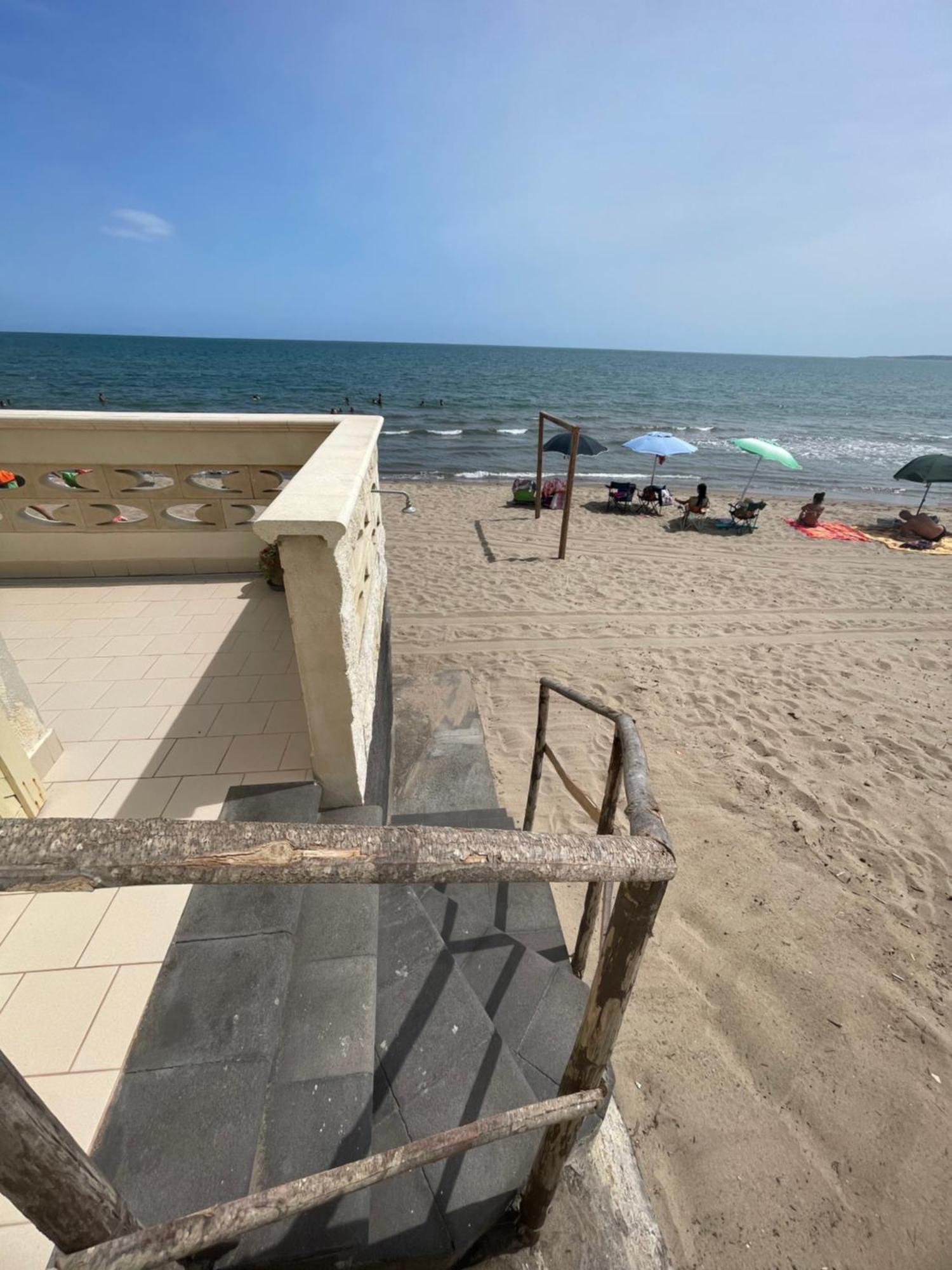 Paradiso Fronte Mare Villa Agnone Bagni Eksteriør bilde