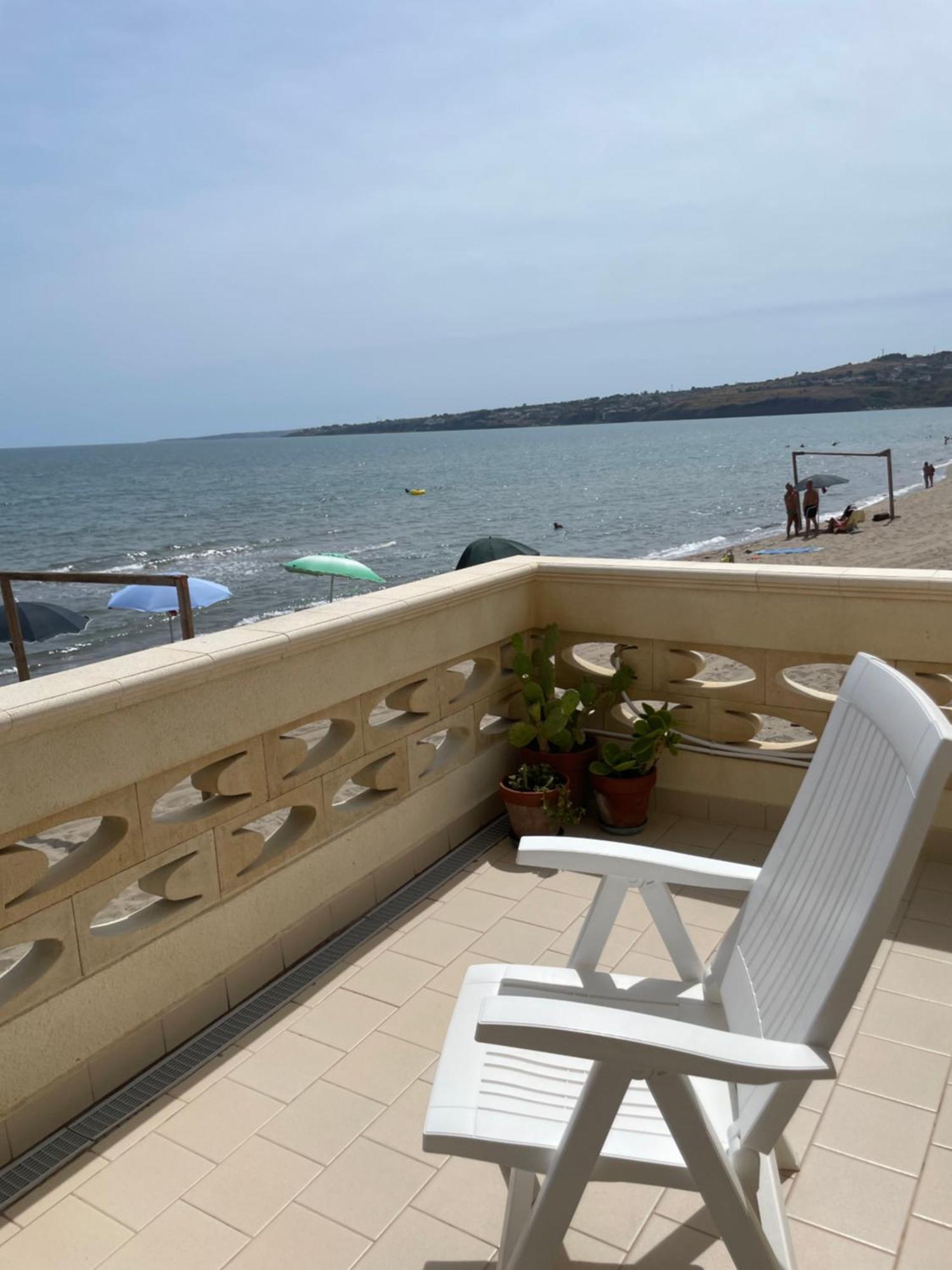 Paradiso Fronte Mare Villa Agnone Bagni Eksteriør bilde