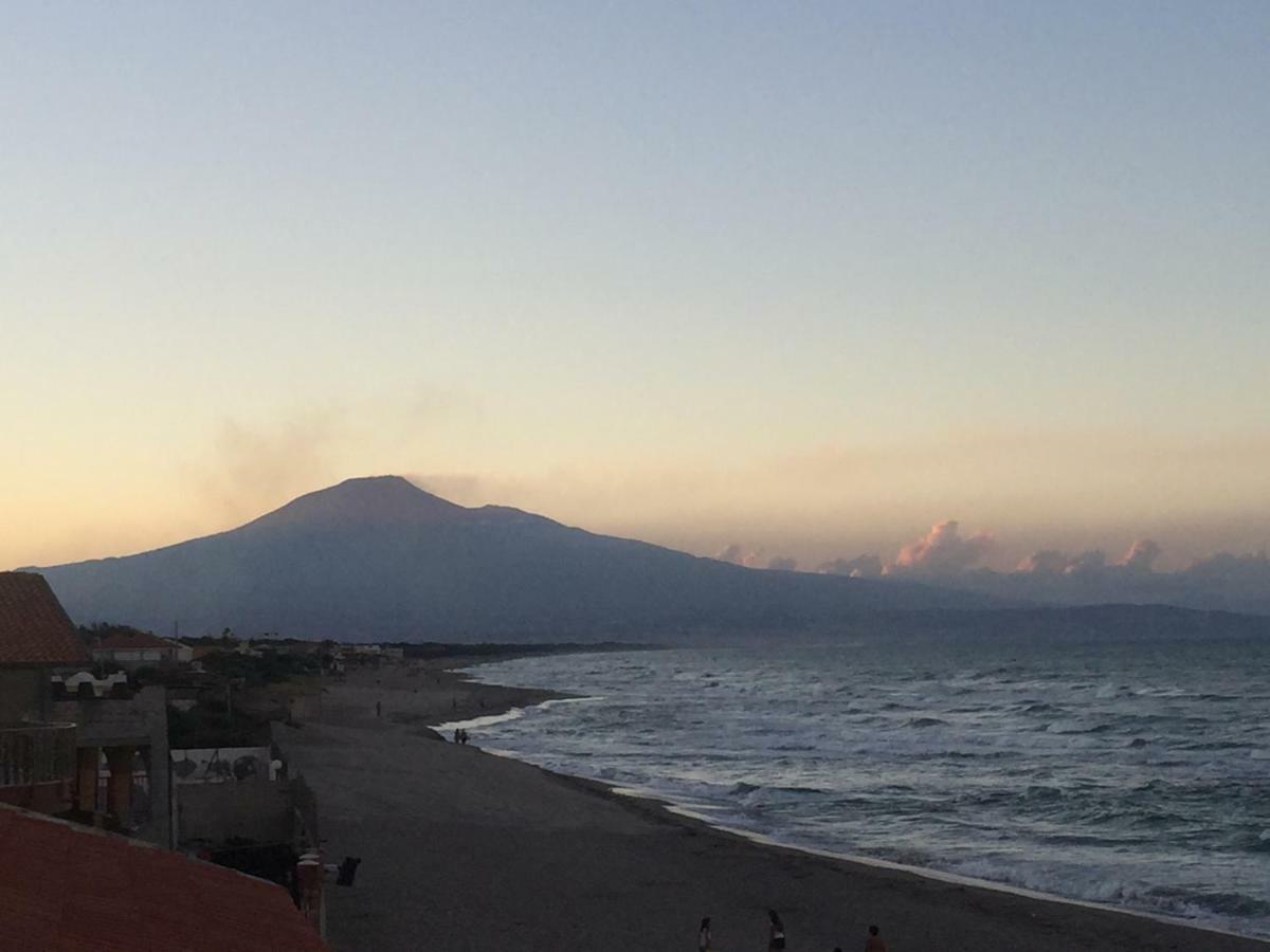 Paradiso Fronte Mare Villa Agnone Bagni Eksteriør bilde